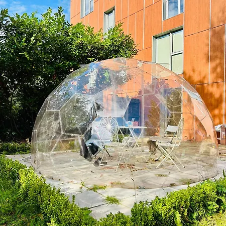 Private Garden Apartment With Geodome Manchester Exterior photo